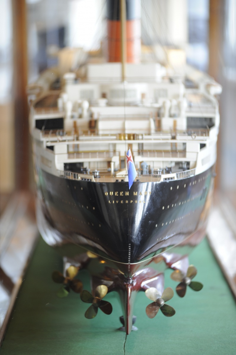 RMS Queen Mary Builder's Model, ca. 1930-1934